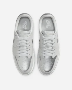 NIKE Retail B.V. Air Jordan 1 Retro Low 'Metallic Silver'< Air Jordan