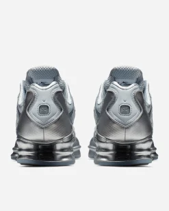 NIKE Retail B.V. Shox TL< Nike Shox