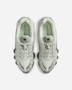 NIKE Retail B.V. Shox TL< Nike Shox